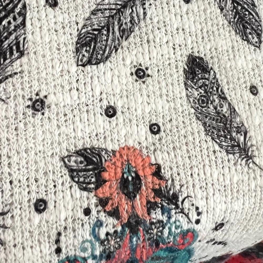 Boho Feather Print Racerback Top - Picture 8 of 9